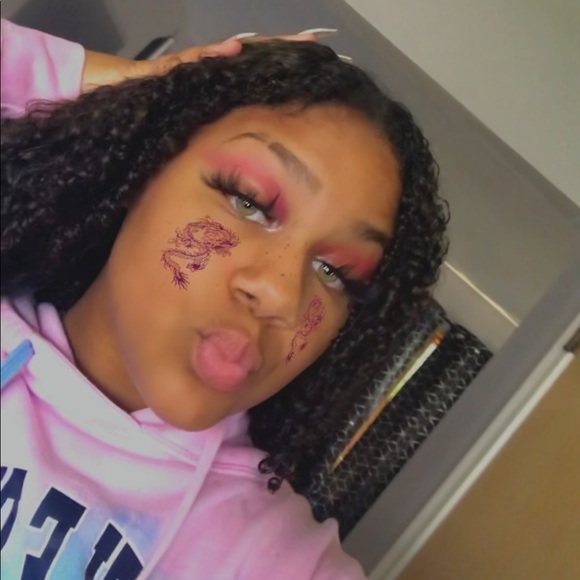 Meet your Posher, Sharissa - Picture 1 of 1